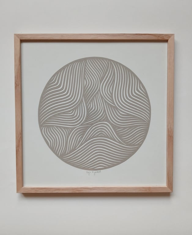 30x30cm papercut, beigegrå, indrammet (3)