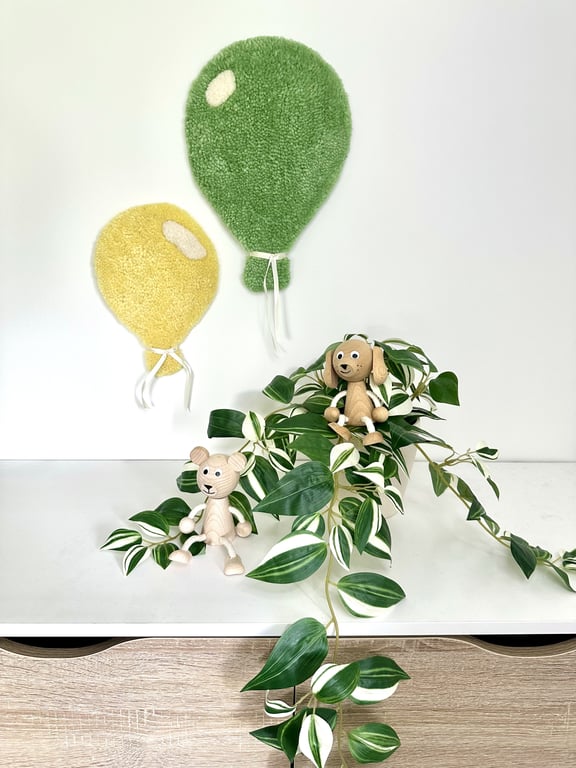 Tuftet farverig ballon (lille)- Håndlavet vægkunst i 100% uld. billede 6