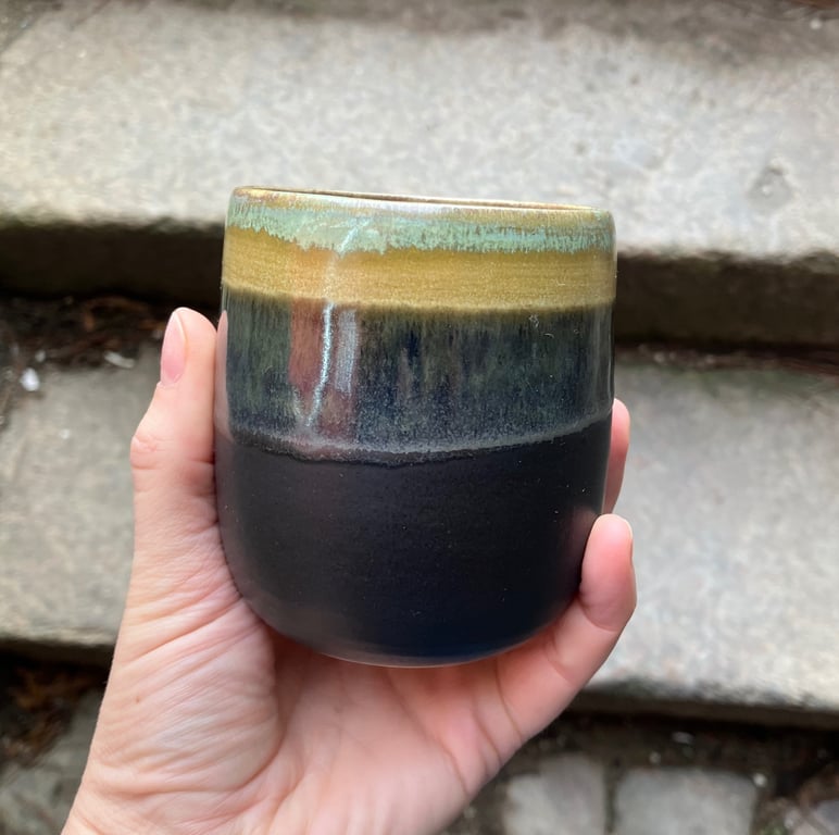 Hånddrejet kop billede 5