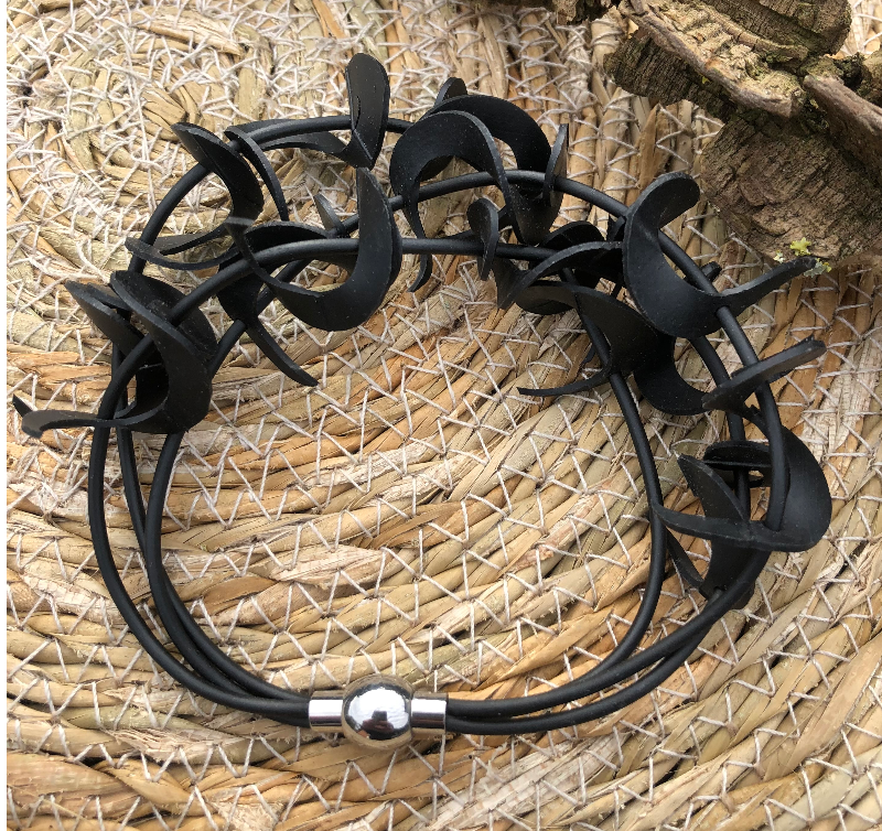 Armbånd med snørkler