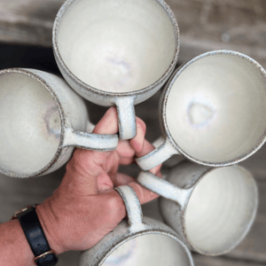 Kop med hank (M) - fløde – produktbillede