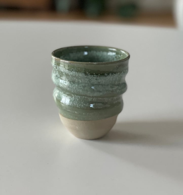 Cortado kop - spiraldrejet, kobbergrøn