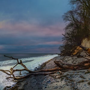 EN SMUK KOLD VINTERDAG VED RONEKLINT – produktbillede