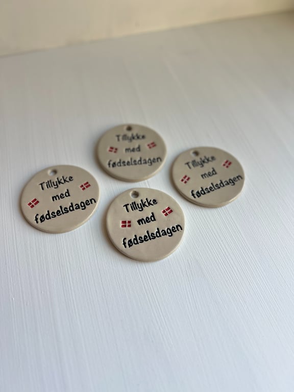 Genanvendeligt fødselsdagskort i keramik