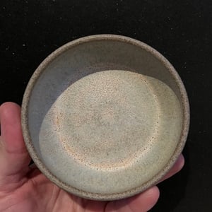 Flad skål (S) - grå – produktbillede
