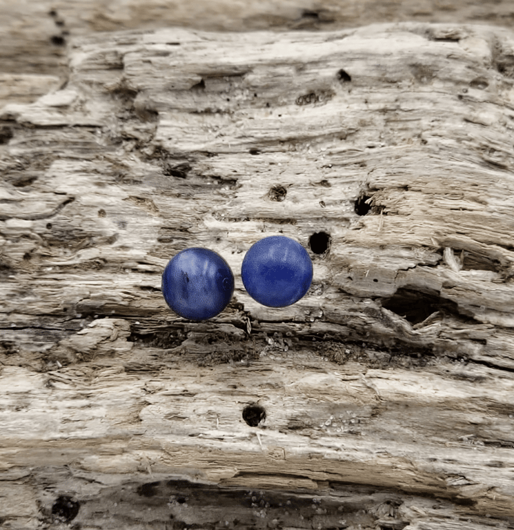 Sodalit ørestikker.