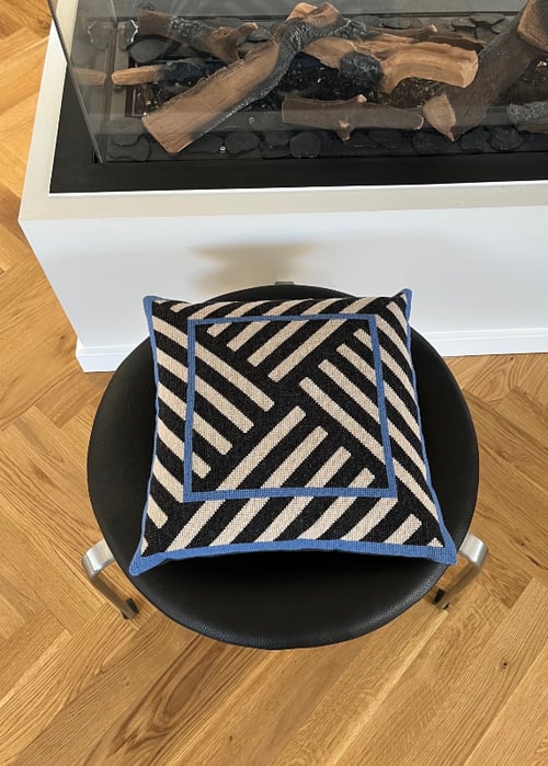 Cirkus Striber koksgrå 2032-2 Str. 39 x 39 cm. (2)