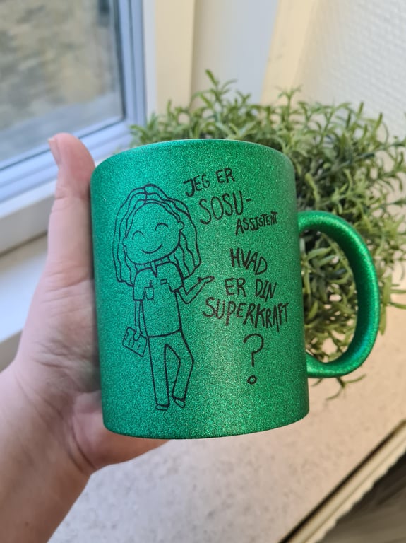 Krus: Jeg er SOSU-assistent, hvad er din superkraft? Grøn glimmer