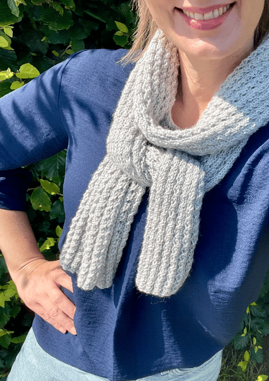 Holly Scarf strikkeopskrift billede 3