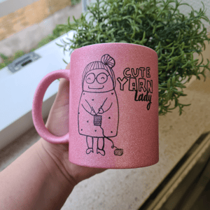 Krus: Cute Yarn Lady Pink Glimmer – produktbillede