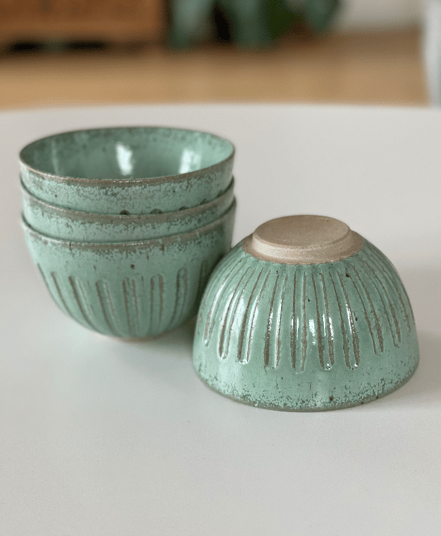 Skål m. riller, kobbergrøn - ø 12 cm