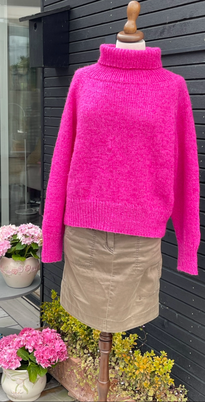Kit: Garn og opskrift til Sesam Raglan Sweater i Alpaca Silk og Finuld (5)