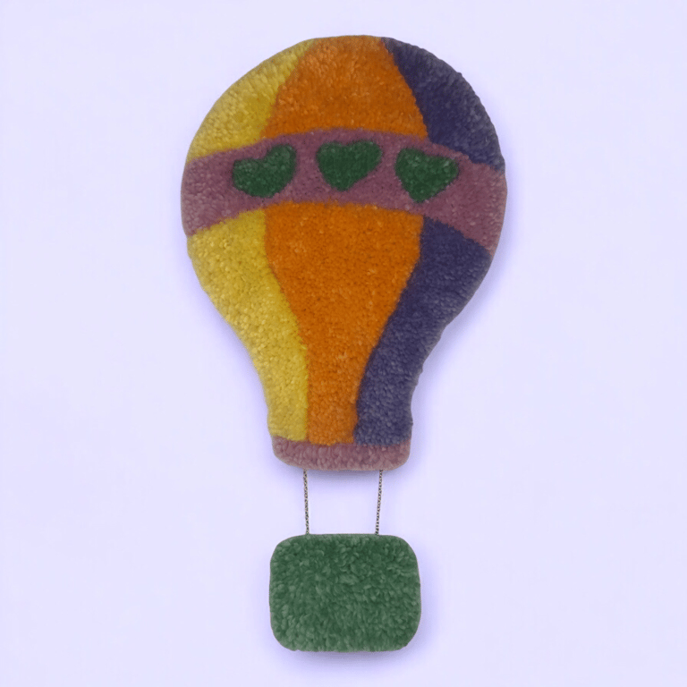 Tuftet luftballon - Håndlavet vægkunst i 100% uld.