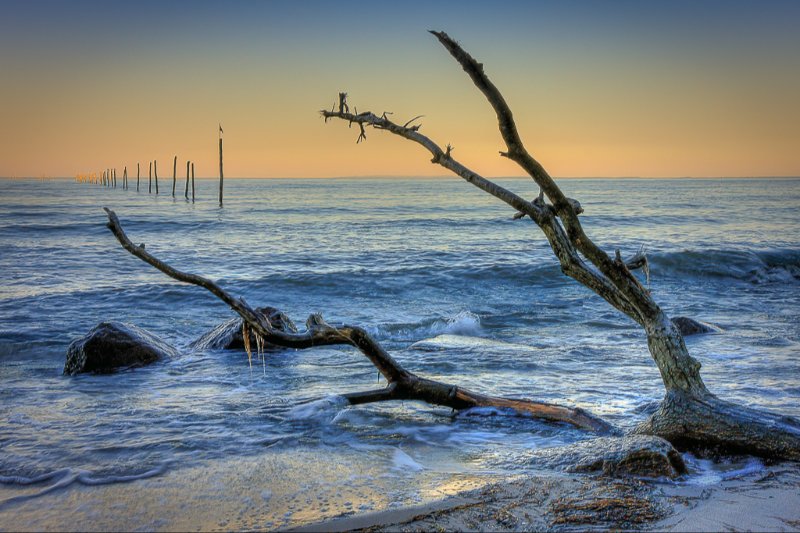 Troldehøj strand ved Fakse Ladeplads lige efter solnedgang