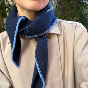 Opskrift: PetiteKnit - Uma Scarf – produktbillede