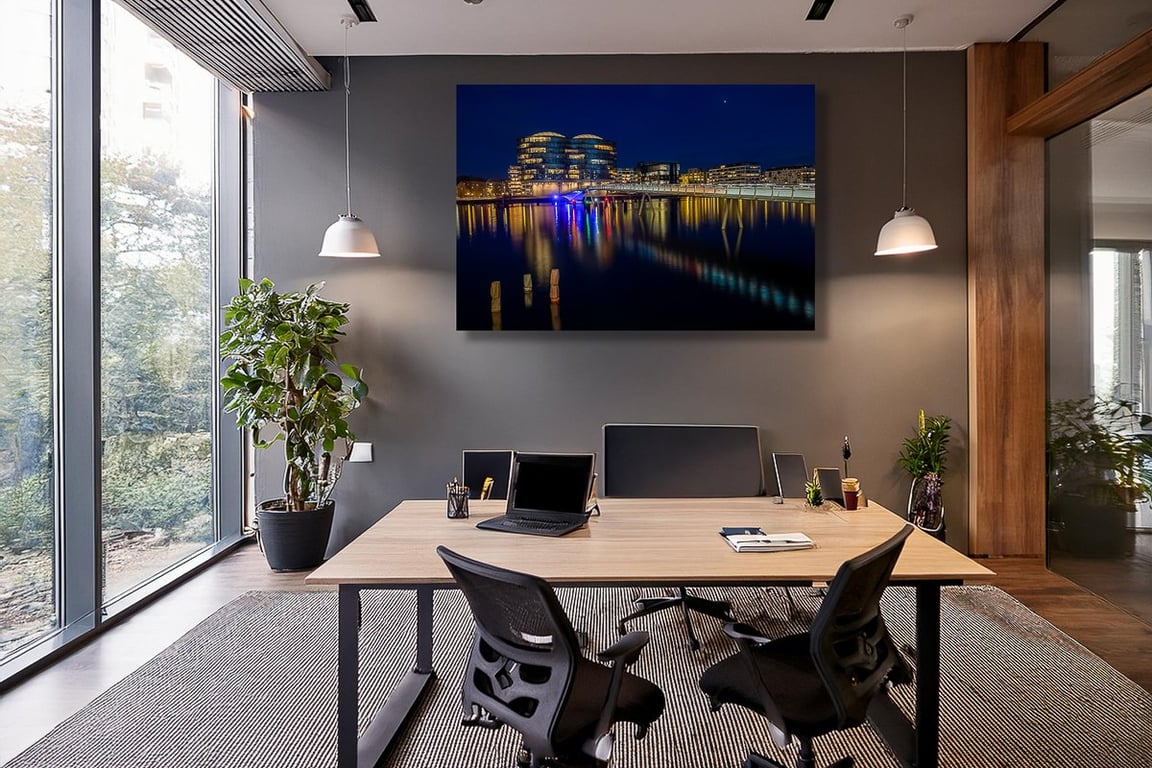 En smuk aften ved Bryggebroen i København under lysfestivalen  billede 3