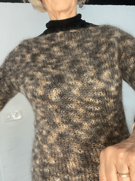 Kit: Michala garnkit - Hurtigstrikket sweater med bådhals (5)