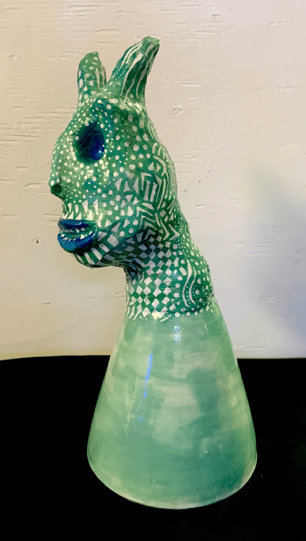 Grøn og hvid figur billede 2