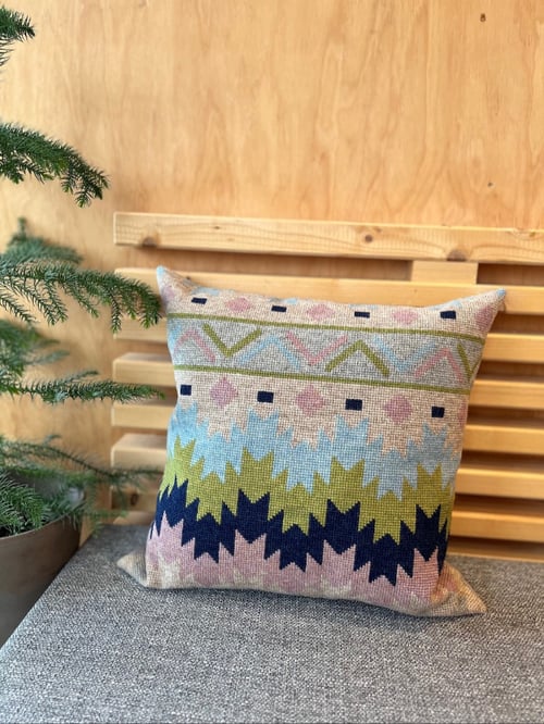 Looks Like Kelim 2034-2 Str. 39 x 39 cm.