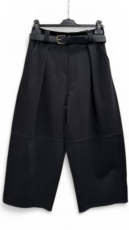 Githa 3/4 pants, Black. Onesize 36-46. (3)
