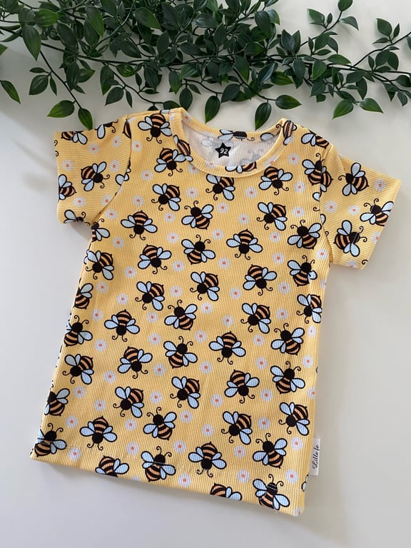 T shirt med bier str 92