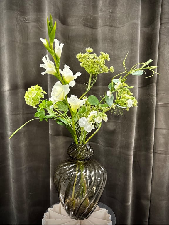 Mix af stilke med. Bla. Gladiolus 