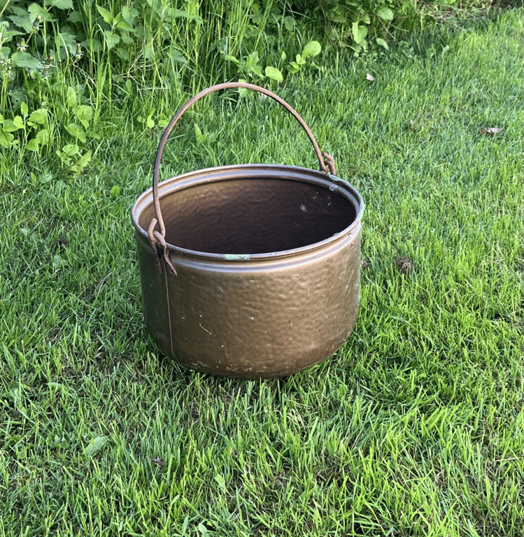 Kobbergryde med hank