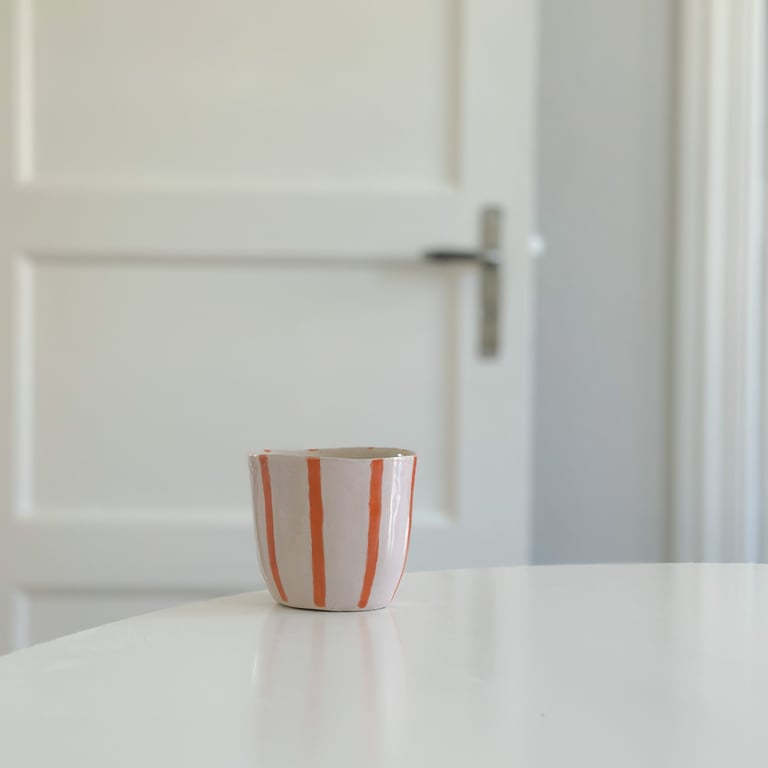Kop m/lyserøde og orange striber - Ø keramik