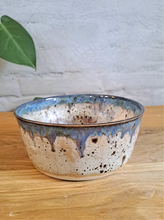 Serveringsskålen er 17 cm i diameter og 7 cm høj billede 2