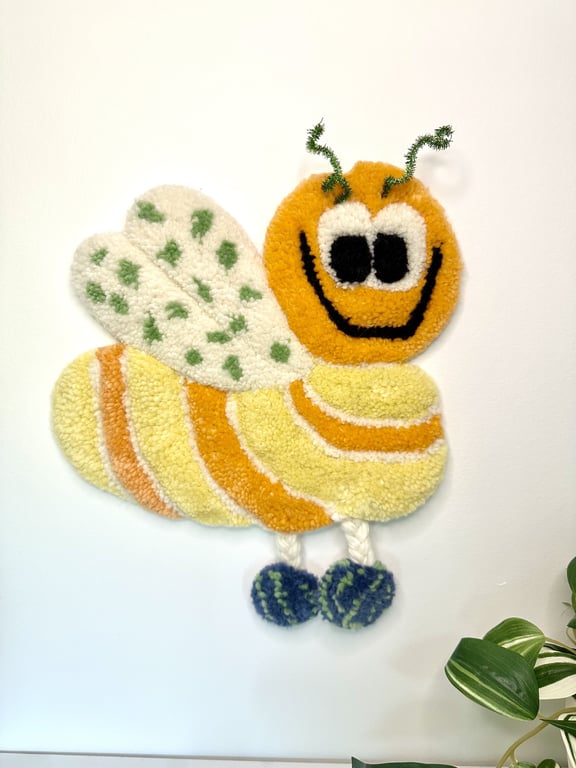 Tuftet vægophæng i uld – Håndlavet til børneværelset  billede 3