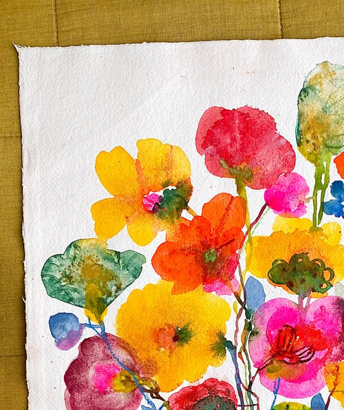 Rød stribet vase med collage (3)