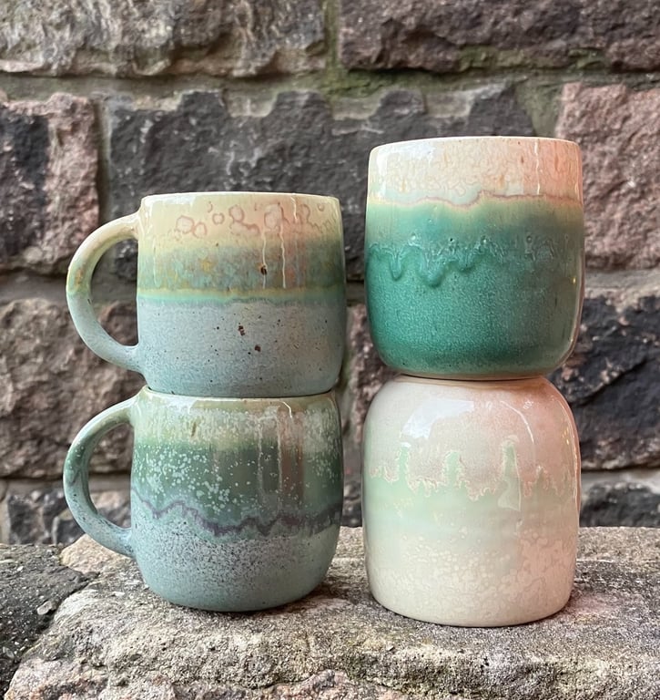 Hånddrejet kop med hank billede 6