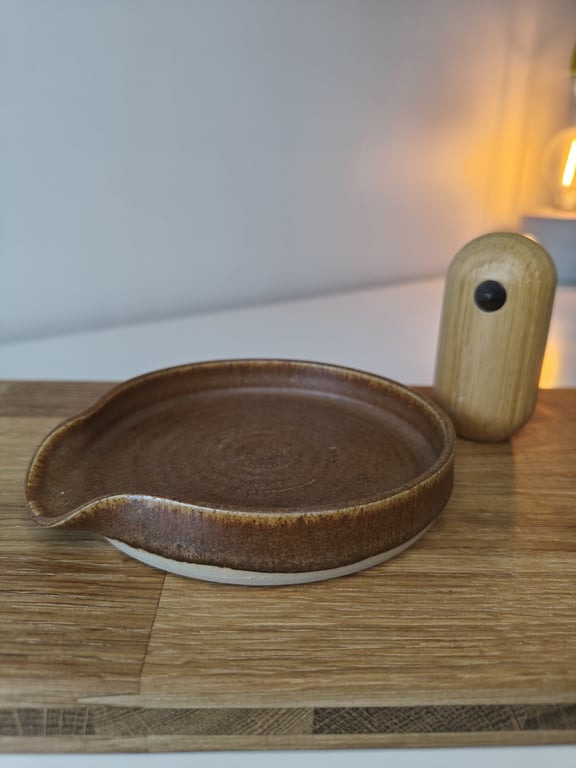 Brun spoonrest 