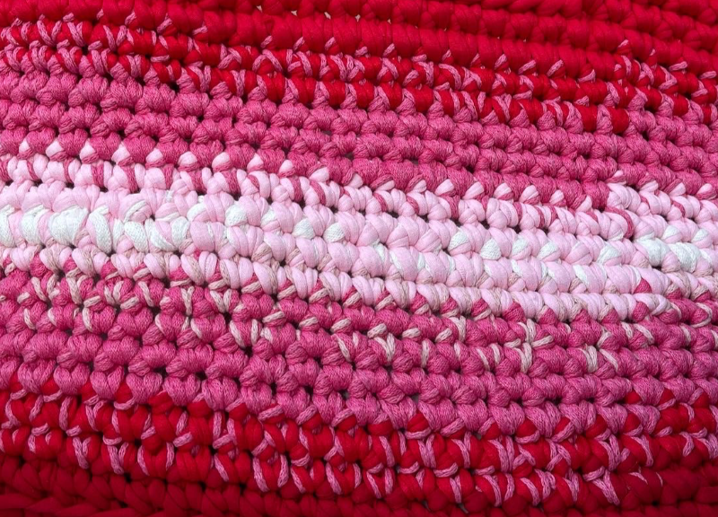 Hæklet rød taske billede 4