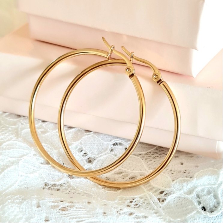 Asta øreringe / 40mm / Kirurgisk stål forgyldt