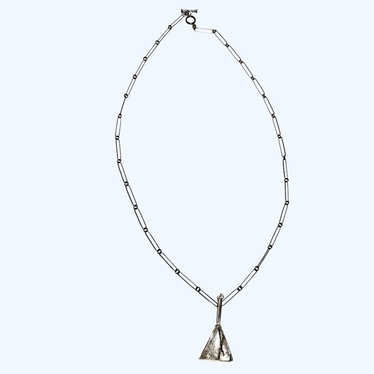 Black Triangle billede 2