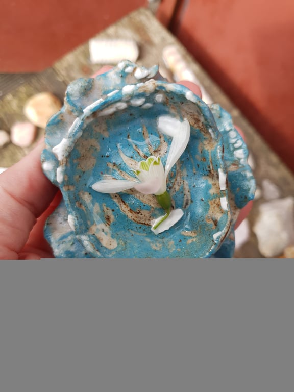 Lille håndformet skulpturel holder  billede 4