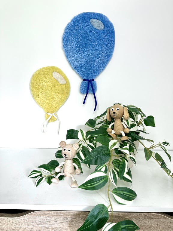 Tuftet farverig ballon (stor) - Håndlavet vægkunst i 100% uld. billede 5