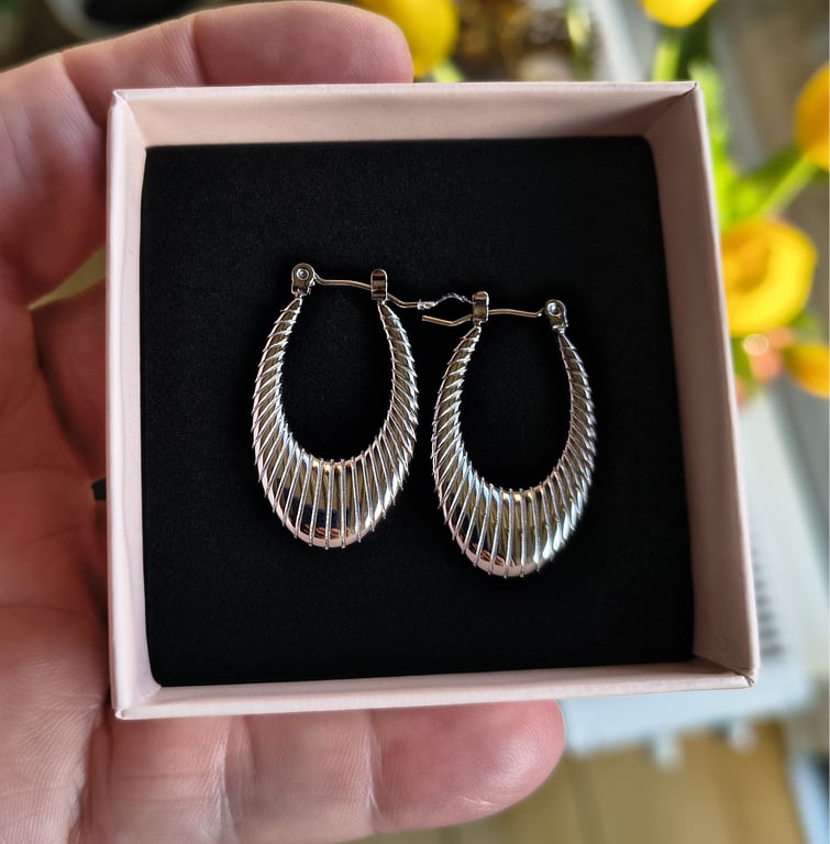 Isabella øreringe, kirurgisk stål 