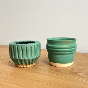 Grønne mini-urtepotter – produktbillede