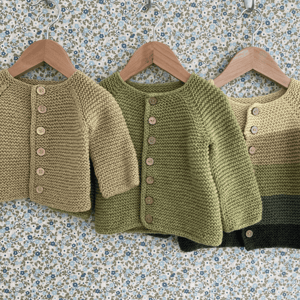 Printet opskrift: Markus’ retrilletrøje med variationer (baby) – produktbillede