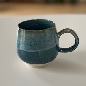 Buttet kop, havblå m/ lys grøn – produktbillede