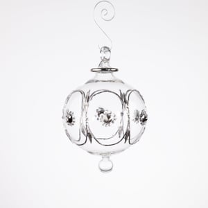 JULEKUGLE DESIGN 1023 KRYSTAL MED GULD ELLER HVIDGULD – produktbillede