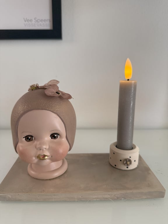 Lille Dear Dolly lysbærer