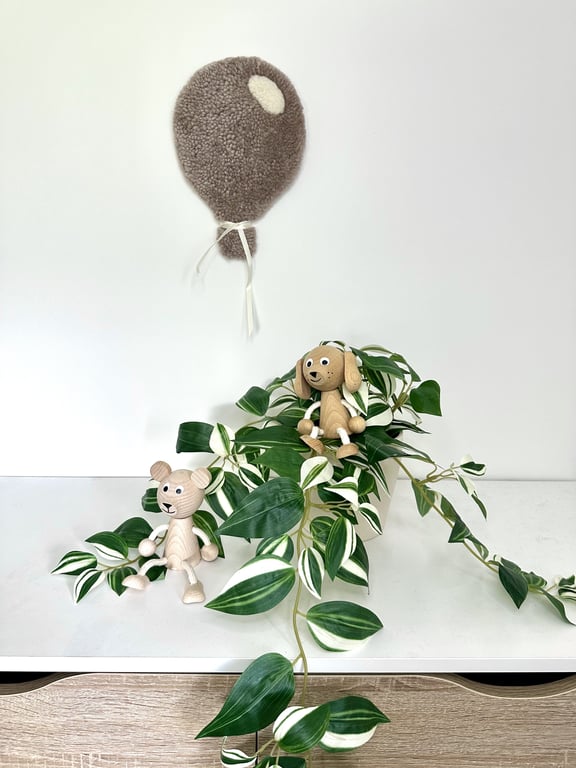 Tuftet farverig ballon (lille)- Håndlavet vægkunst i 100% uld.