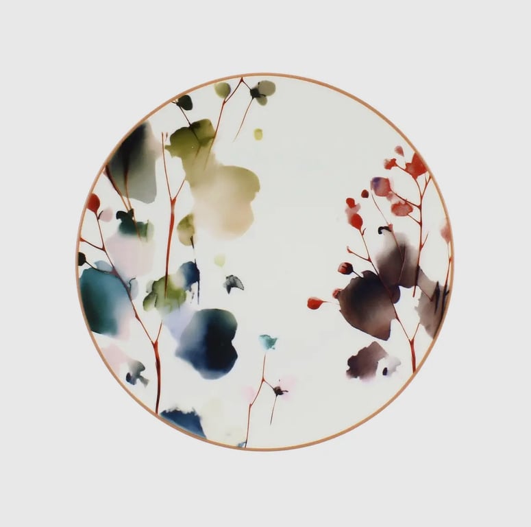 Rund porcelænsmiddagstallerken med abstrakt akvarelmønster i grønne, blå, røde og lilla nuancer. (2)
