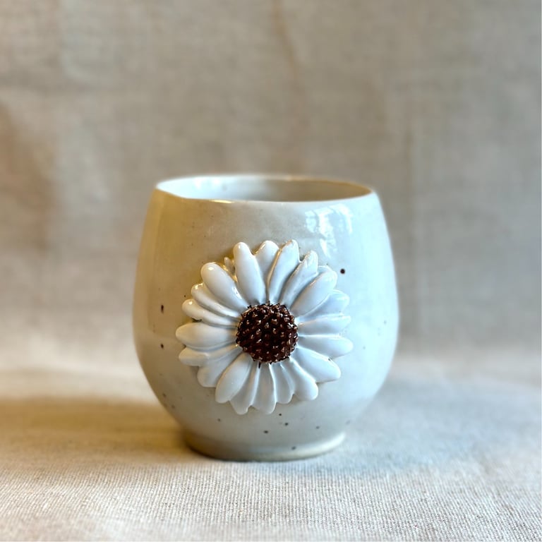 Tusindfryd kop, cremefarvet