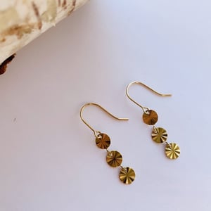 Sparkle øreringe med 3 – produktbillede