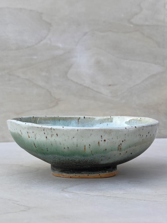 Grøn påskeæg. H: 5,5. L: 14,5 cm