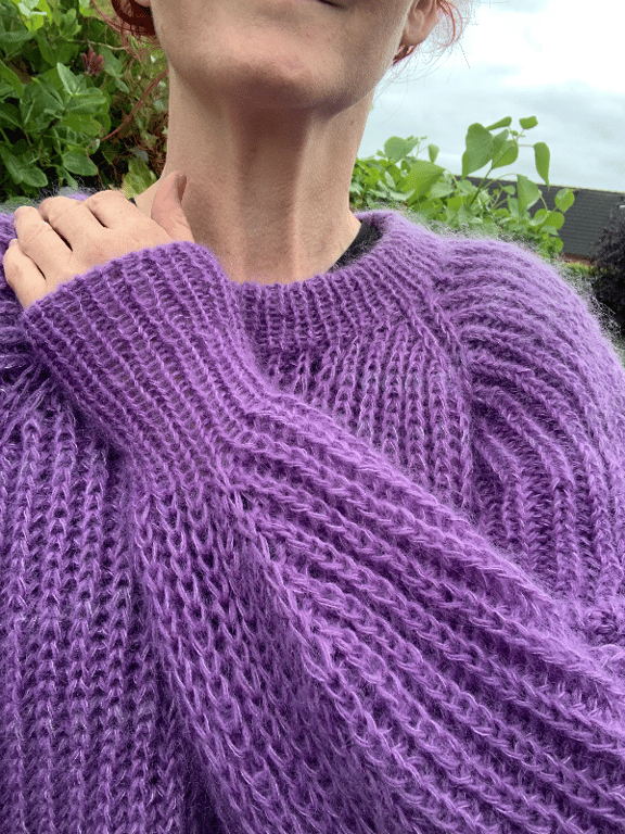 Keep your eyes on it sweater billede 3